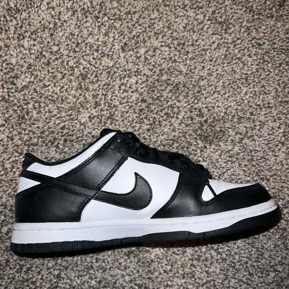 Nike Dunk Panda - youth 4.5 or women’s 6 - Picture 3 of 6